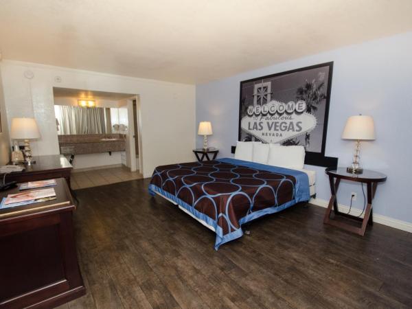 Super 8 by Wyndham Las Vegas North Strip/Fremont St. Area : photo 2 de la chambre chambre lit queen-size - non-fumeurs