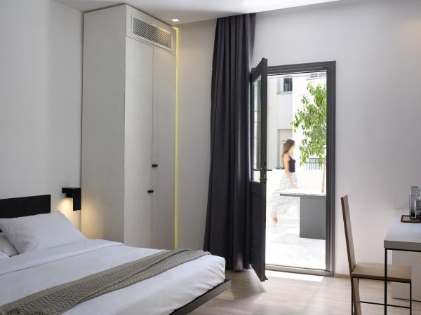 InnAthens : photo 1 de la chambre suite junior avec terrasse privée