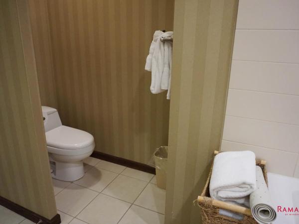 Ramada by Wyndham Kelowna Hotel & Conference Center : photo 7 de la chambre new york studio king suite - non-smoking