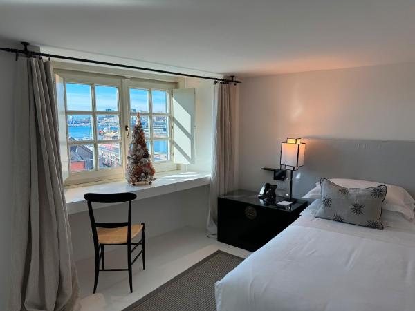 Hotel Palazzo Durazzo Suites : photo 2 de la chambre suite junior