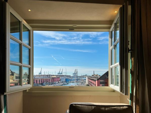 Hotel Palazzo Durazzo Suites : photo 8 de la chambre suite deluxe - vue sur mer