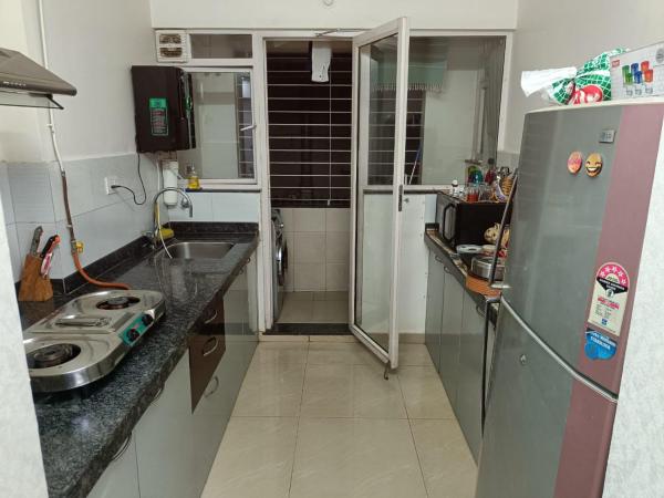 Royal Nest 3BHK Suites : photo 10 de la chambre chambre triple avec balcon