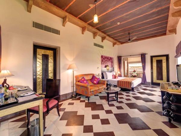 Ramada Udaipur Resort & Spa : photo 1 de la chambre premium villa with valley and sajjan garh fort views (avail 10% discount on f&b service, laundry, & spa)