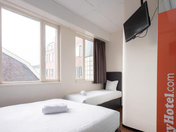 easyHotel The Hague City Centre : photo 2 de la chambre chambre triple