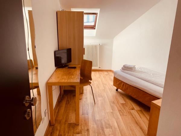 Stay Inn Central Station : photo 2 de la chambre chambre simple avec toilettes et douche communes