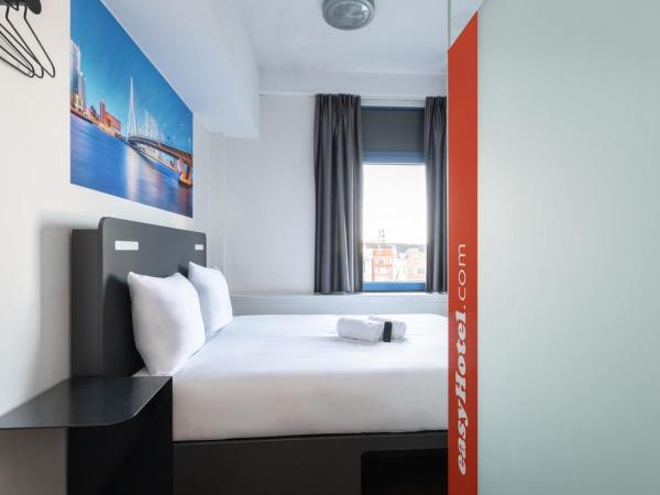 easyHotel Rotterdam City Centre : photo 1 de la chambre petite chambre double