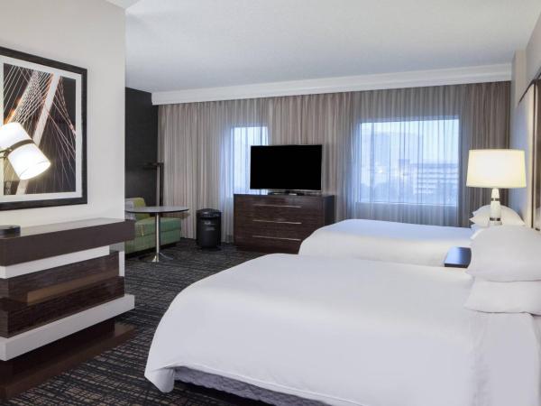 Dallas Marriott Suites Medical/Market Center : photo 1 de la chambre pure allergy-friendly, 1 bedroom suite, 2 double, sofa bed