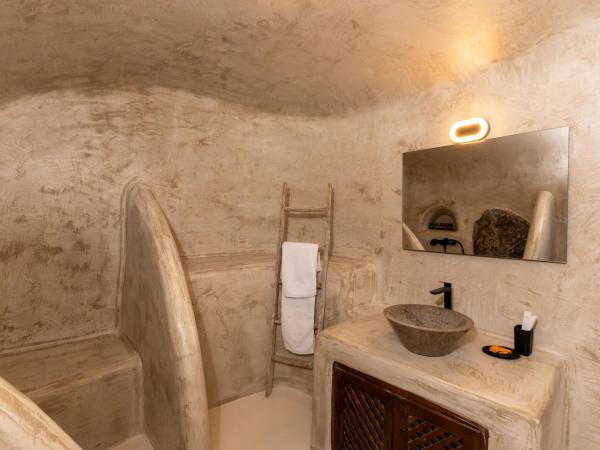 Enalion Suites : photo 7 de la chambre suite troglodytique classique