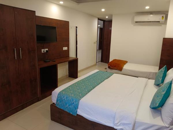Hotel Tark Plaza Near IGI Airport Delhi : photo 7 de la chambre chambre familiale