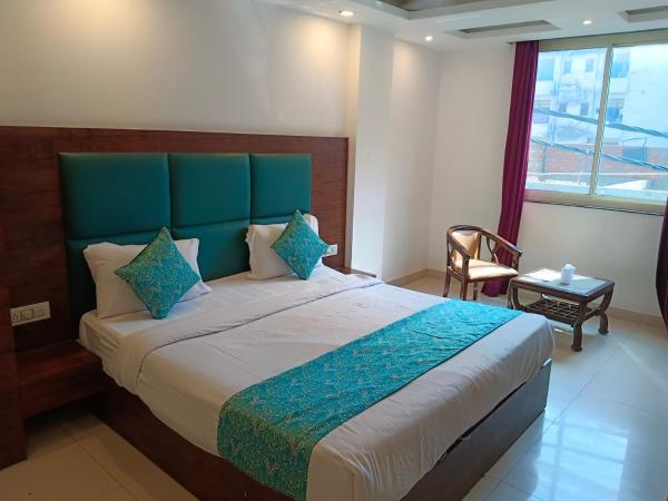 Hotel Tark Plaza Near IGI Airport Delhi : photo 6 de la chambre chambre double