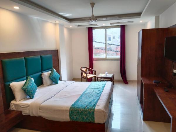 Hotel Tark Plaza Near IGI Airport Delhi : photo 7 de la chambre chambre double