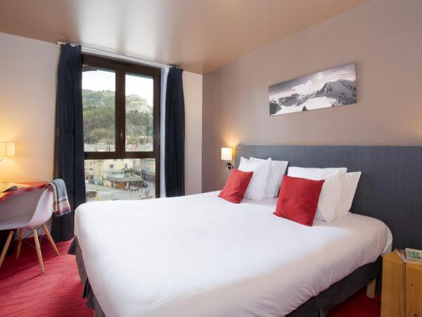 SOWELL HOTELS Le Parc & Spa : photo 1 de la chambre chambre double supérieure