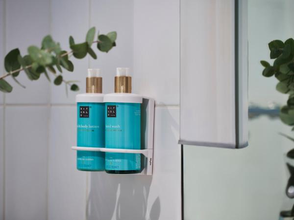 Novotel Athens : photo 5 de la chambre chambre familiale exécutive avec 1 lit double et 1 canapé-lit double