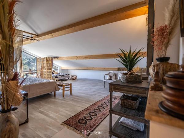 VILLA CARBO Chambre d'hôtes Mourillon, 4 belles chambres, Piscine : photo 3 de la chambre chambre quadruple deluxe