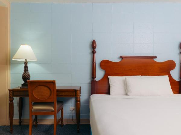 Waikiki Heritage Hotel : photo 2 de la chambre chambre standard 1 lit king-size ou 2 lits doubles