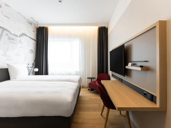 IntercityHotel Breda : photo 1 de la chambre chambre lits jumeaux