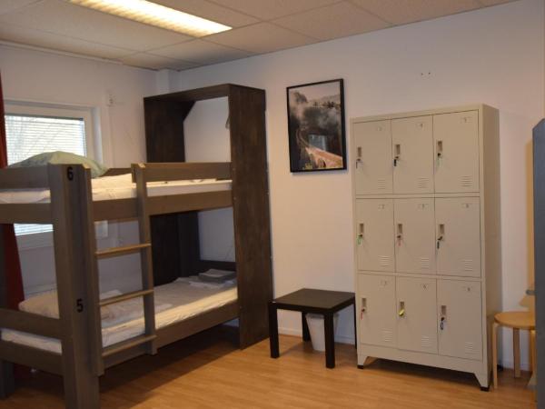 Hostel Snoozemore : photo 2 de la chambre lit dans dortoir pour hommes
