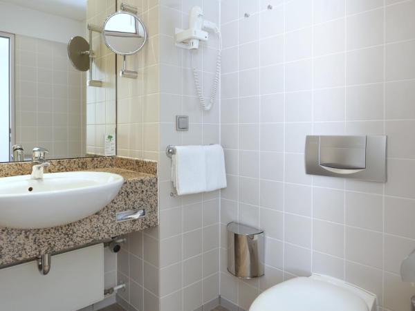 Lindner Hotel Dusseldorf Airport, part of JdV by Hyatt : photo 1 de la chambre chambre simple deluxe