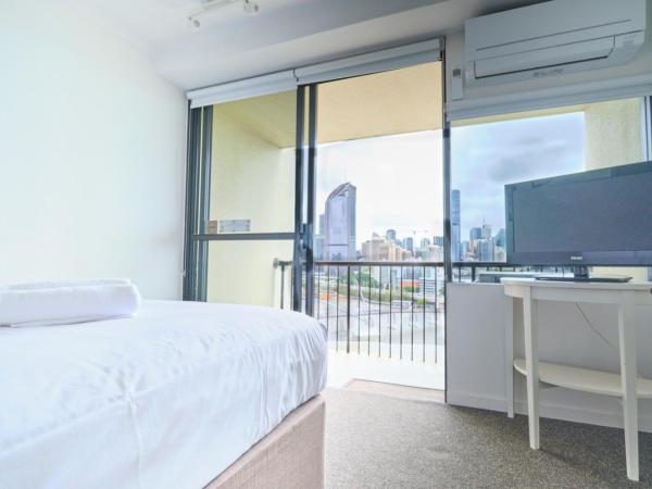 River Plaza Apartments Brisbane : photo 3 de la chambre studio - vue sur ville et rivière