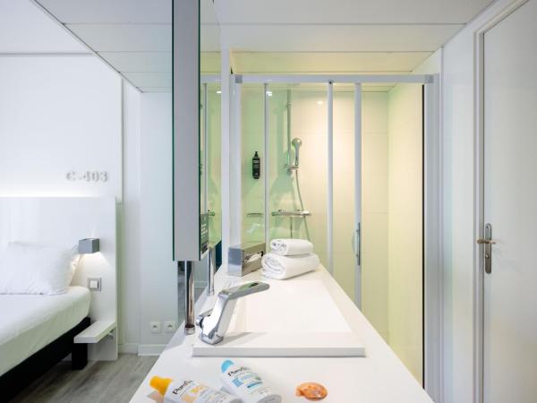 Ibis Styles Menton Centre : photo 8 de la chambre chambre double classique