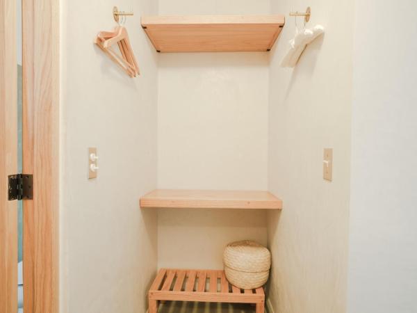 Hotel Hércules : photo 7 de la chambre chambre double - vue sur jardin