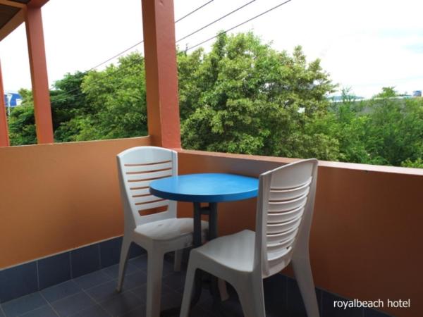 Royal Beach Guest House : photo 1 de la chambre chambre lits jumeaux standard