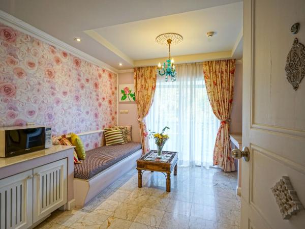 At Pingnakorn Nimman Hotel : photo 2 de la chambre suite 1 chambre