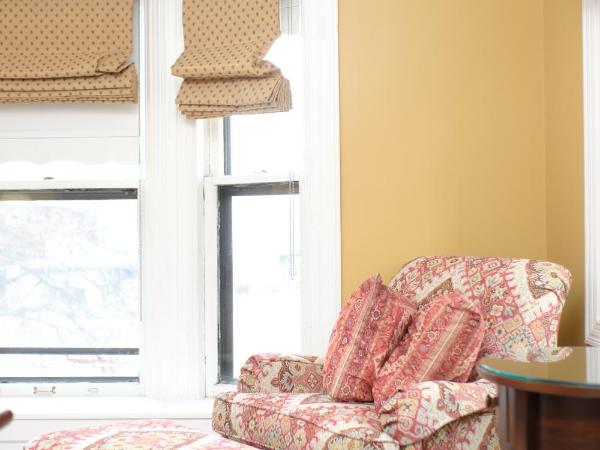 The Inn on Ferry Street : photo 6 de la chambre hébergement lit king-size exécutif scott house