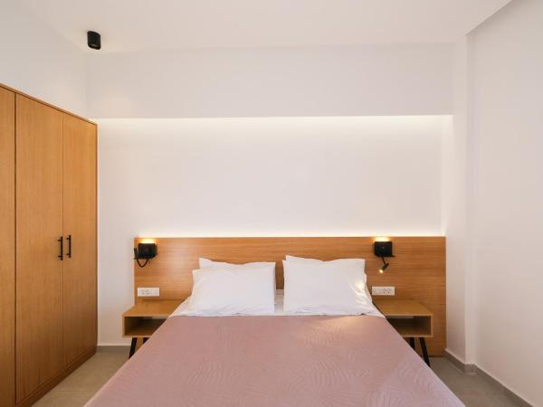 Arocaria Apartments : photo 5 de la chambre chambre lit king-size - vue sur mer