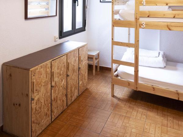Green Hostel Oviedo : photo 2 de la chambre lit dans dortoir mixte de 4 lits