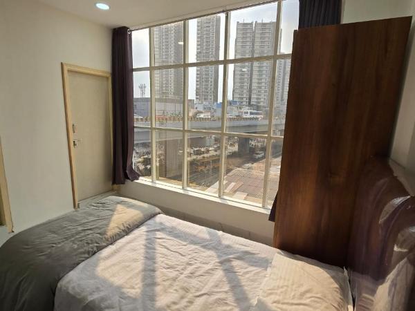 1BH with Pantry : photo 7 de la chambre suite - vue sur ville