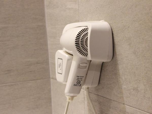 Hotel Maluri : photo 8 de la chambre chambre deluxe avec 2 lits queen-size