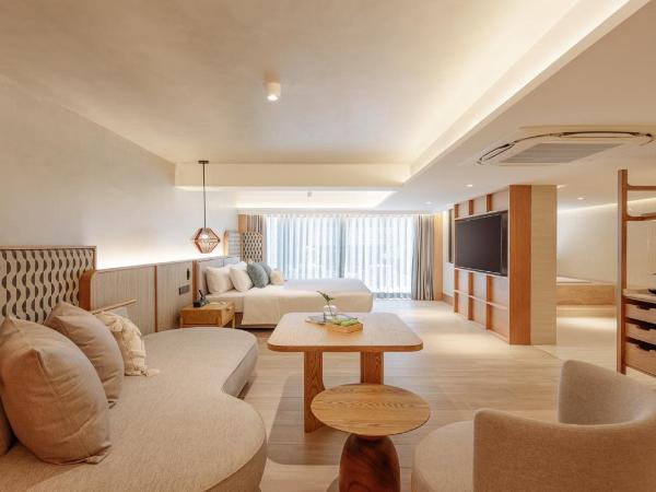 Ad Lib Hotel Bangkok : photo 7 de la chambre suite deluxe avec terrasse