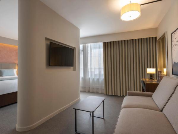Riu Plaza The Gresham Dublin : photo 6 de la chambre suite junior