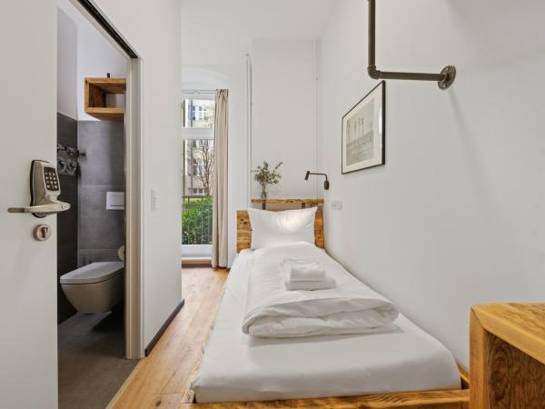 Hotel Comenius : photo 2 de la chambre chambre simple standard