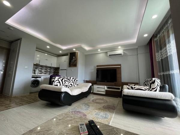 Gardenya Lara Suit Hotel : photo 4 de la chambre suite familiale