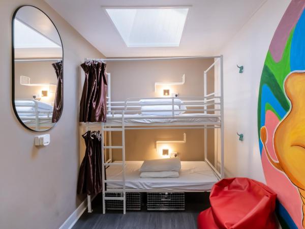 Book A Bed Hostels : photo 5 de la chambre lit dans dortoir mixte de 4 lits
