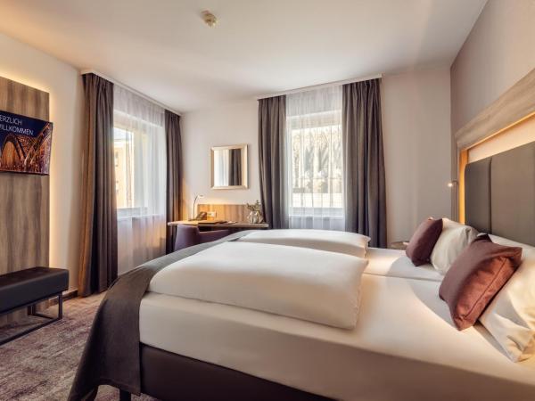 CityClass Hotel am Dom : photo 5 de la chambre chambre double supérieure - vue sur cathédrale