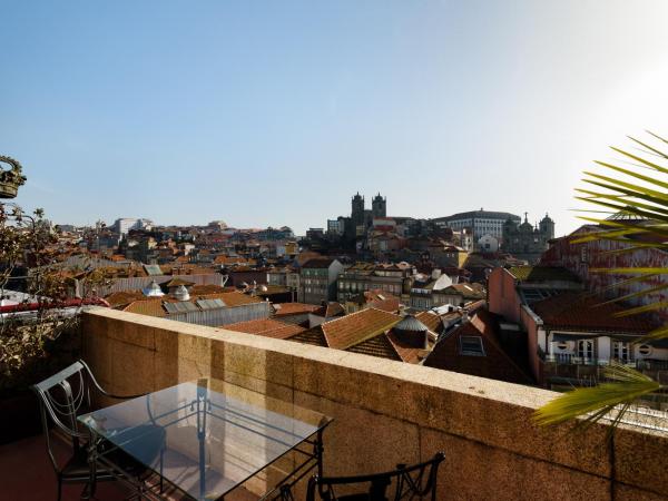 M Maison Particulière Porto : photo 5 de la chambre suite de luxe avec vue sur la ville