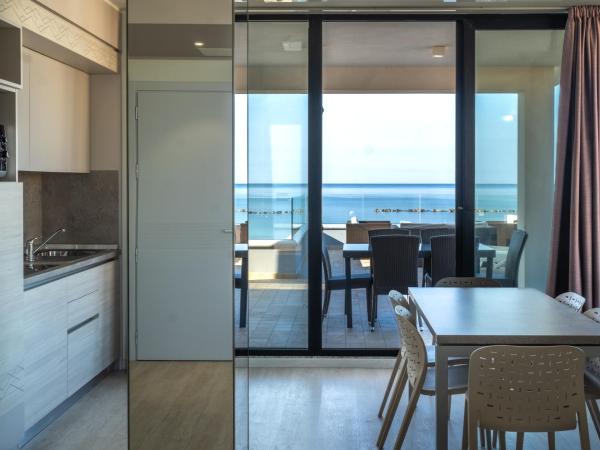 Residence Picalè : photo 2 de la chambre appartement supérieur 2 chambres avec terrasse - vue sur mer