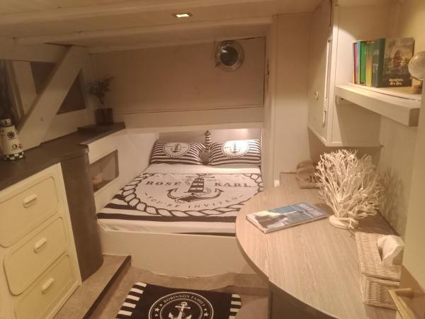 Santa-Giulia : photo 3 de la chambre chambre double avec salle de bains privative