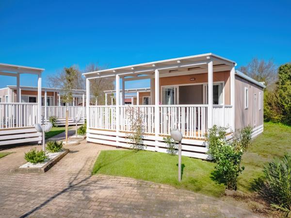 Club del Sole Centro Turistico Città di Bologna : photo 1 de la chambre mobile home deluxe - animaux domestiques admis