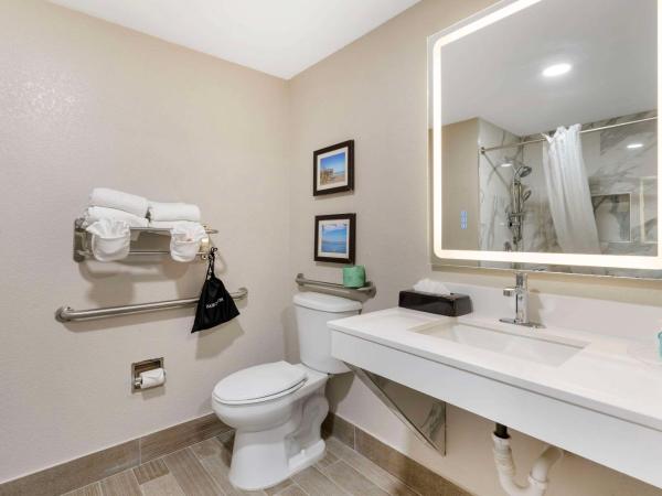 Comfort Suites West Jacksonville : photo 6 de la chambre suite 2 lits queen-size - non-fumeurs