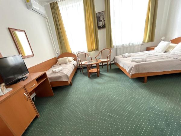 Broadway City Guesthouse : photo 9 de la chambre chambre triple