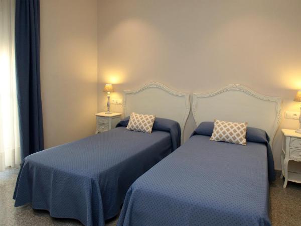 Hotel Maestranza : photo 4 de la chambre chambre double ou lits jumeaux