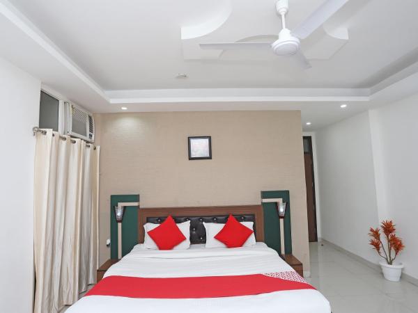 Hotel Levanti Near Aravali Biodiversity Park : photo 3 de la chambre suite