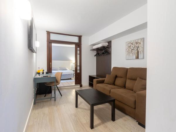 Soho Boutique Los Naranjos : photo 3 de la chambre chambre familiale (2 adultes et 2 enfants)