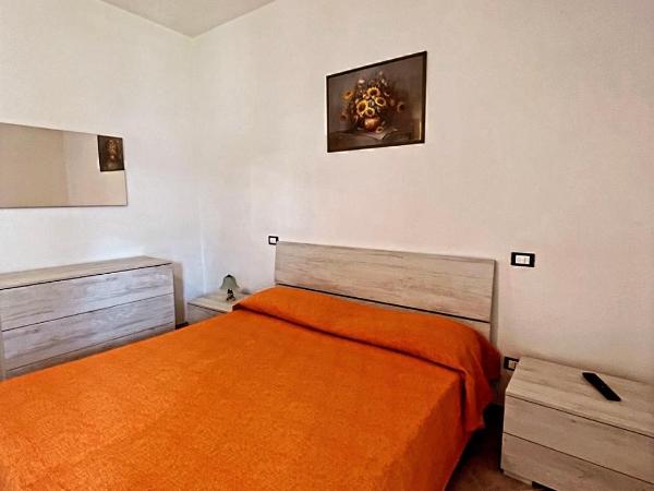 Case Vacanze Le Buganville : photo 10 de la chambre grande chambre double
