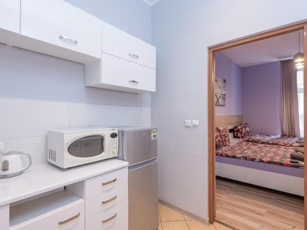 70s Hostel : photo 6 de la chambre chambre quadruple avec salle de bains