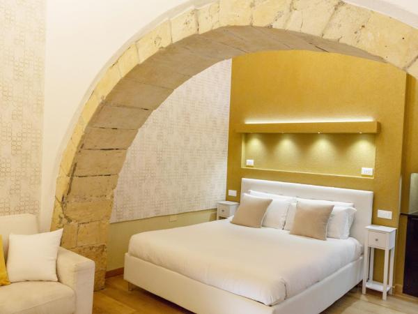 Martini Rooms Castello : photo 1 de la chambre chambre double avec salle de bains privative extérieure